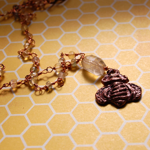 gaeaneckcopperbee6.jpg