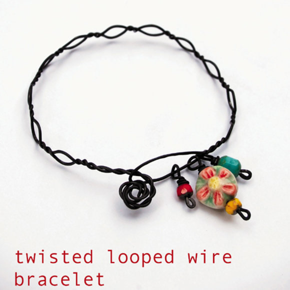 wirebraceletblackdaisy.jpg
