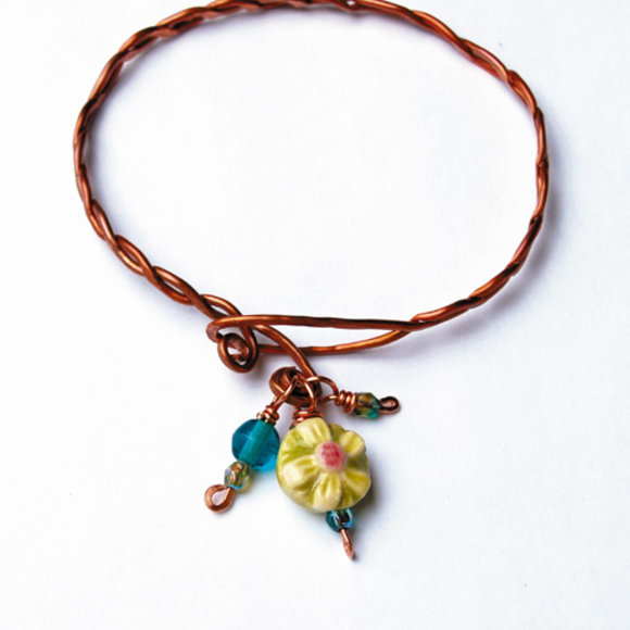 wirebraceletcopperdaisy.jpg