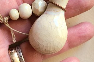 Crystal Clear / Ceramic Pendant and Bead Set