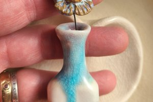 Spring / Ceramic Mini Vase & Flower