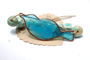 Sweet Bird / Handmade Copper Wire Bird Frame / made when ordered
