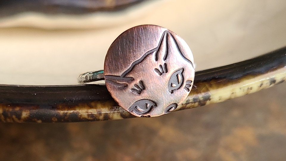 Peek-a-boo Cat/ Copper and Sterling Silver Ring Size 4 1/2