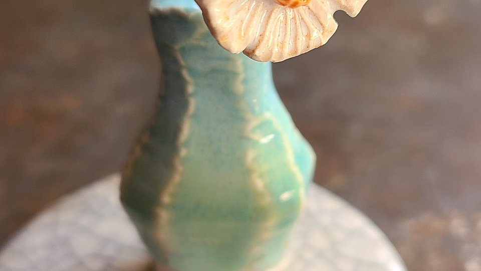 Matilija Poppy Blue Vase / Ceramic Mini Vase & Flower
