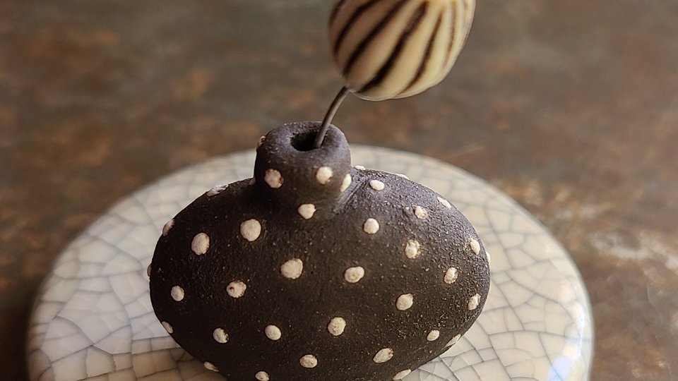 Polka Dots / Ceramic Mini Vase & Flower