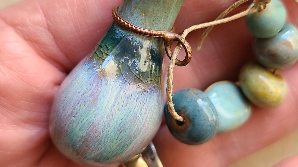 Waterfall / Ceramic Pendant and Bead Set