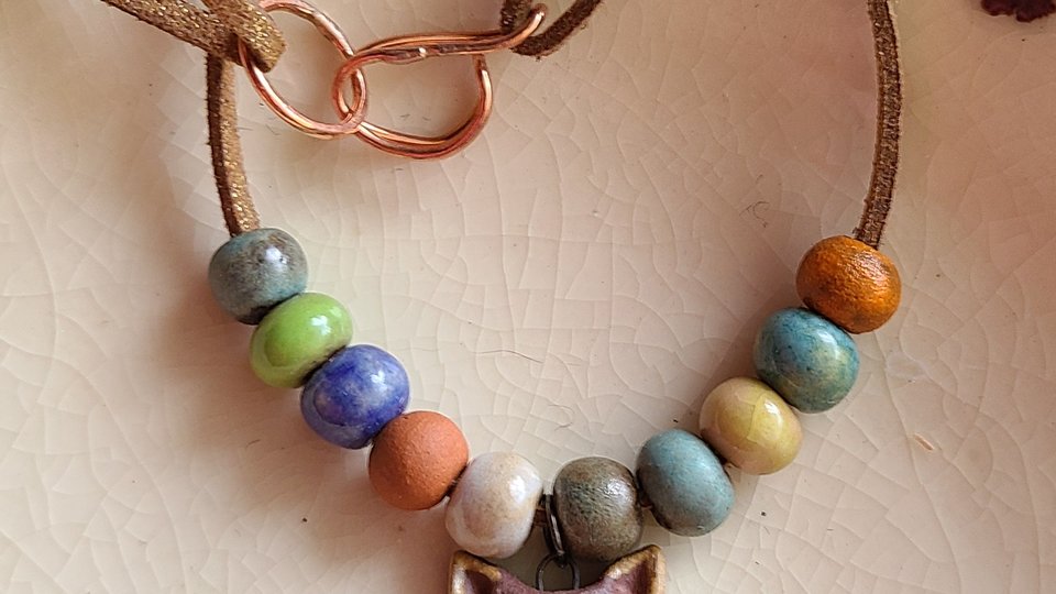 Foxy / Ceramic Pendant and Bead Necklace