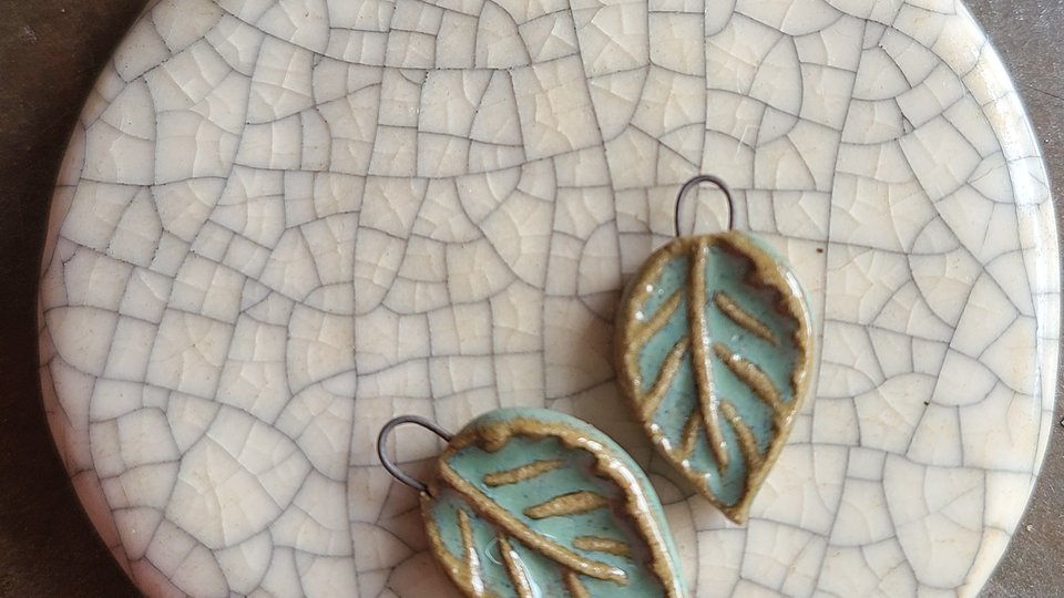 Green Leaf / Ceramic Earring Charms