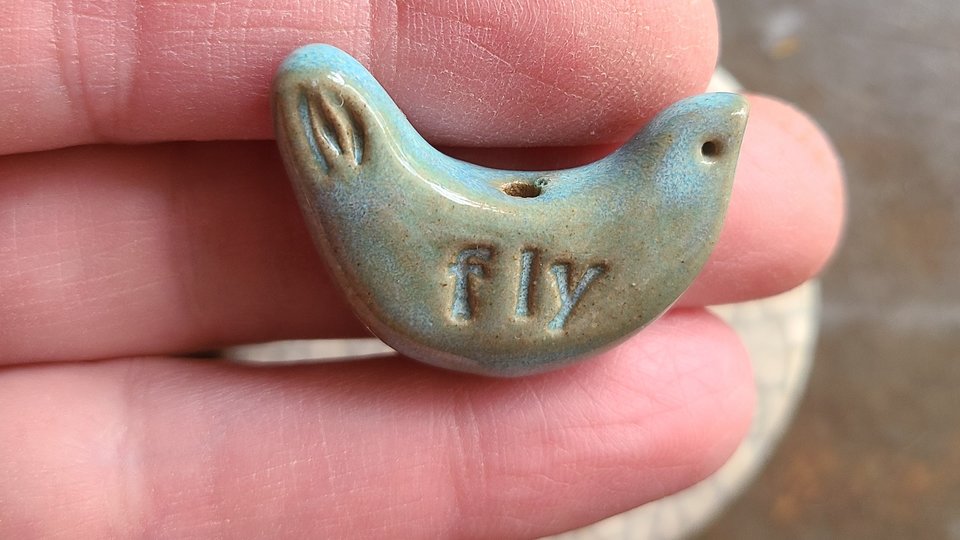 Fly / Ceramic Bead