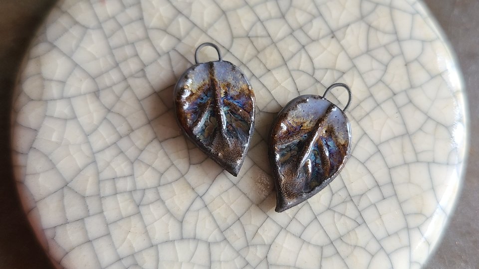 Midnight Leaf / Ceramic Earring Charms