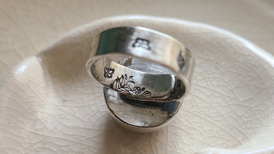 Secret Garden / Purple Ceramic & Silver Ring