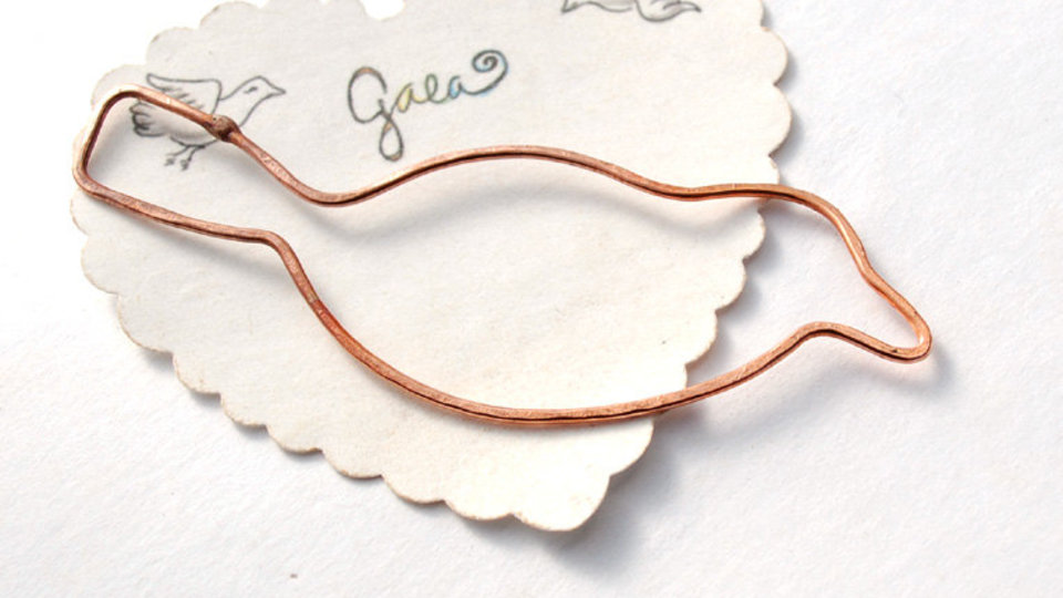 Sweet Bird / Handmade Copper Wire Bird Frame / made when ordered