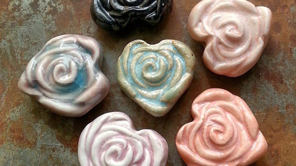 La Vie En Rose / Ceramic Heart Rose Bead Pre-Order