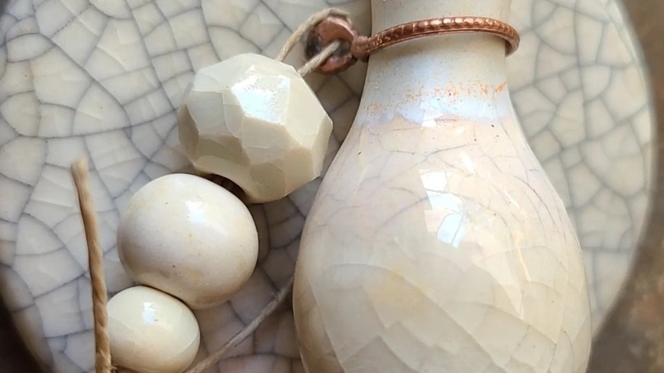 Crystal Clear / Ceramic Pendant and Bead Set